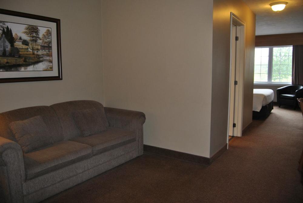 Auberge Bouctouche Inn & Suites エクステリア 写真