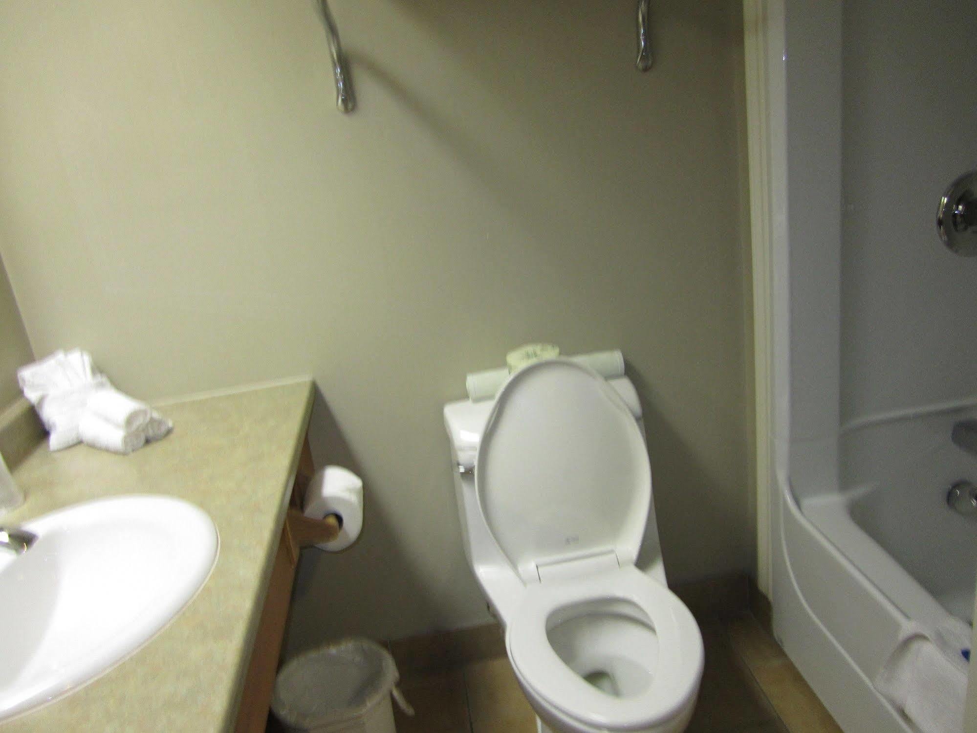 Auberge Bouctouche Inn & Suites エクステリア 写真